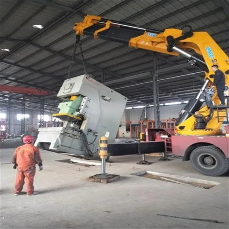 湖州80吨折臂吊车出租附近电话